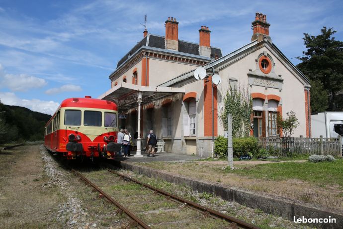 Gare Aubusson.jpg