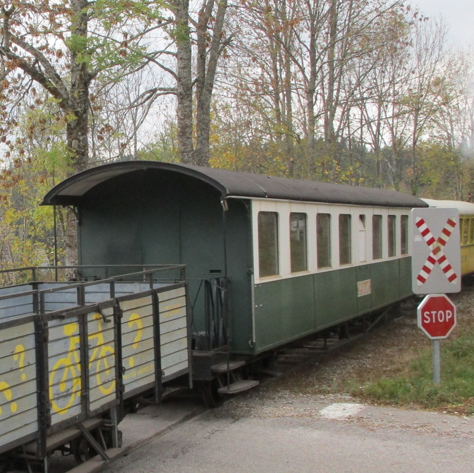 Voiture RHB.JPG