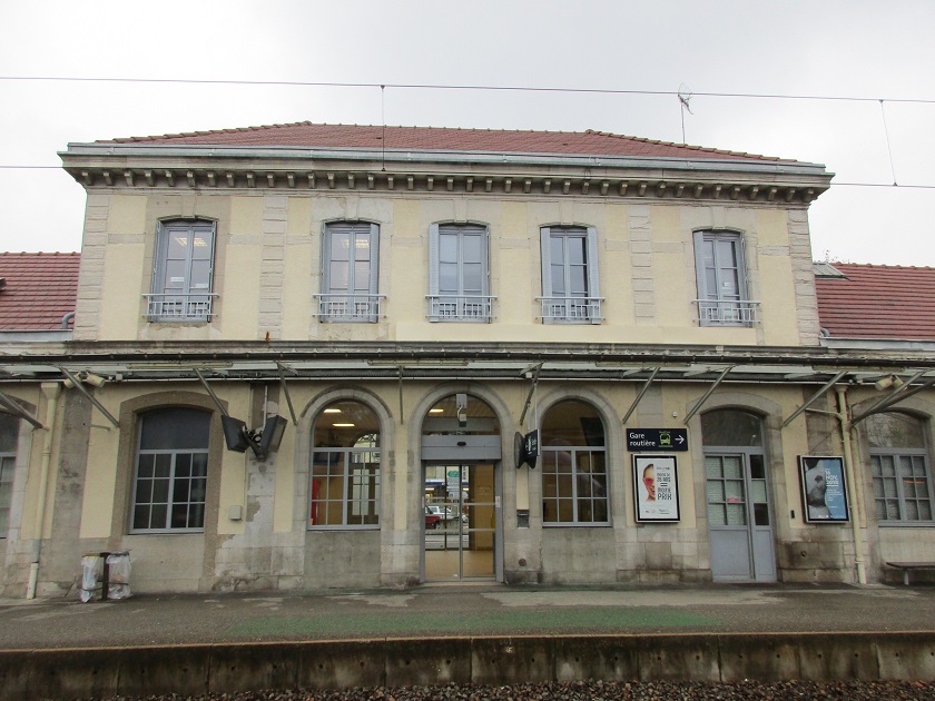 Intérieur gare.jpg