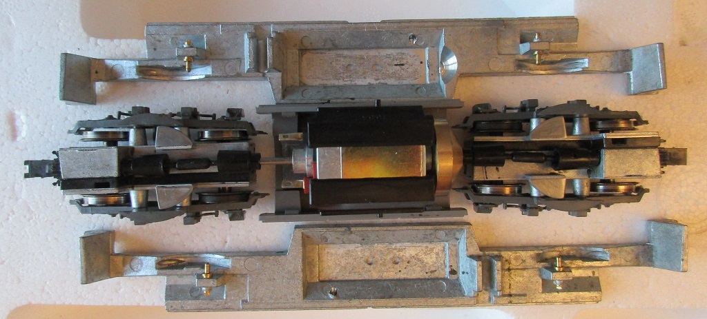 (7) Séparation Chassis bi-bloc Moteur Bogies.jpg