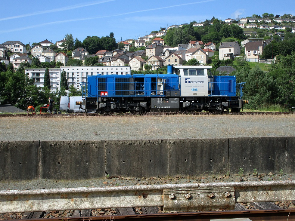 (3) maintenance sur la 1596 Ferrotract.JPG