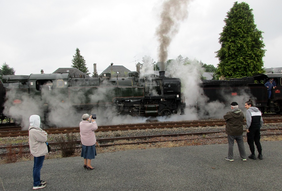 (21) Arrêt en gare.JPG