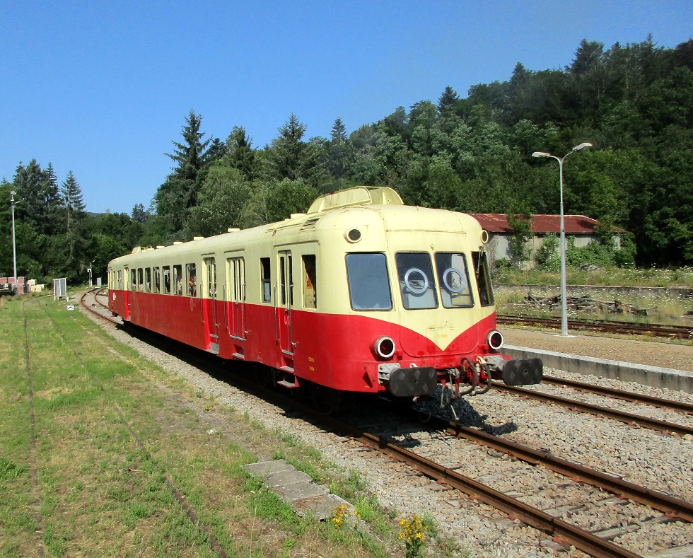 (7) X 2401 départ Eymoutiers.JPG