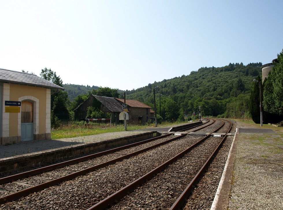 (13) Châteauneuf Bujaleuf direction Eymoutiers et Ussel.JPG