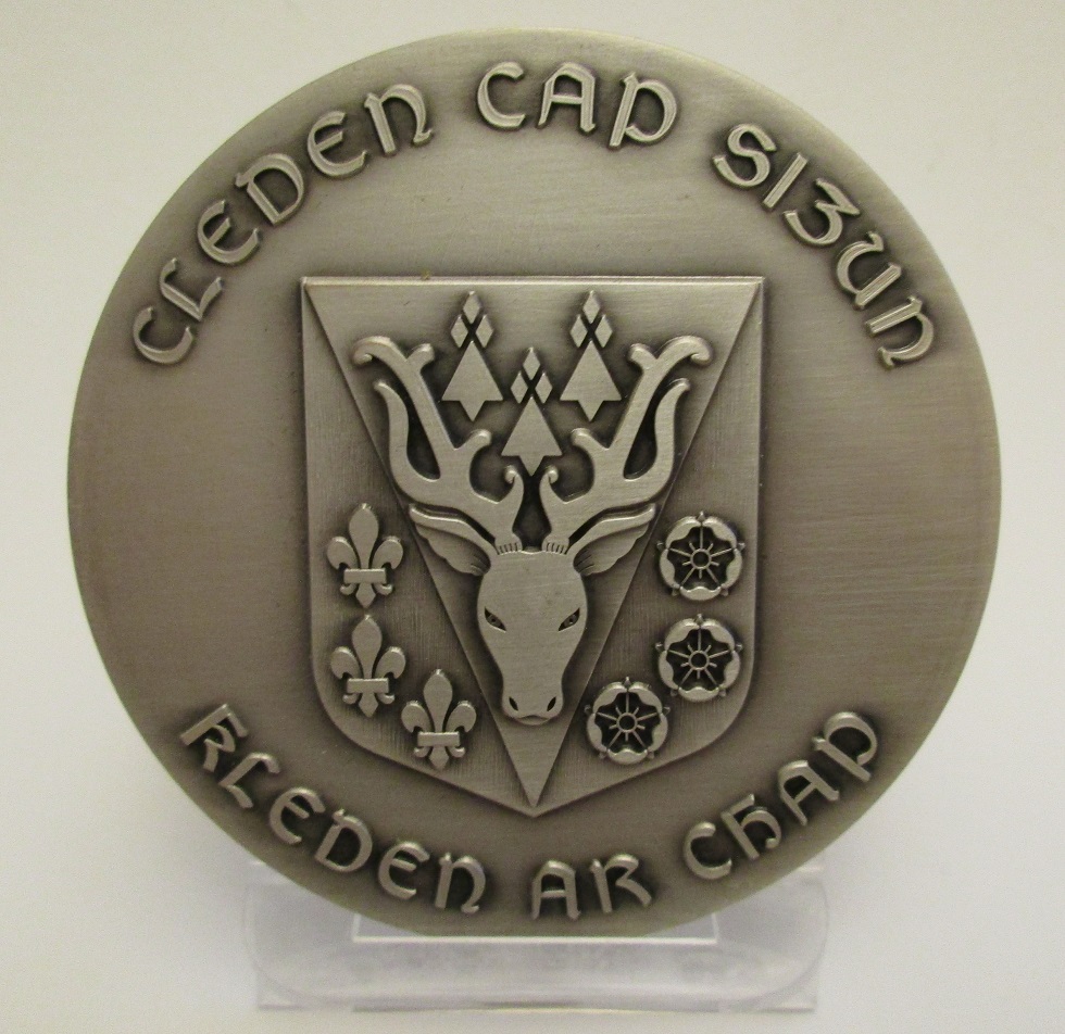 Médaille ville de Cléden Cap Sizun.JPG