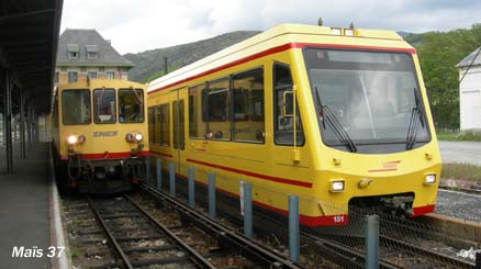 Z150 Train jaune