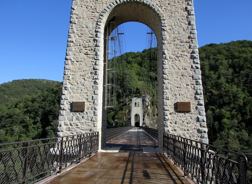 (64) Vue rive droite côté Lapleau.jpg