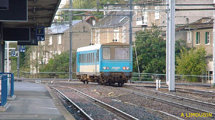 X 2100 Gare Poitiers 05/03/00
