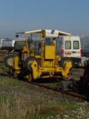 TRAIN DE TRAVAUX